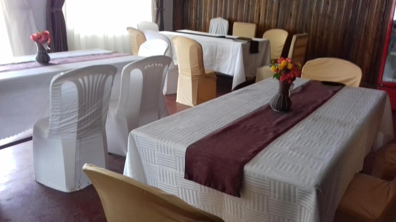 Riverside Resort Hotel Kabale 外观 照片