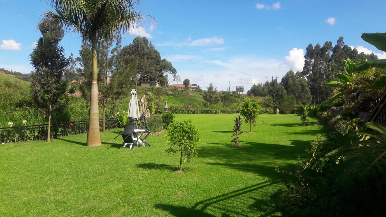 Riverside Resort Hotel Kabale 外观 照片